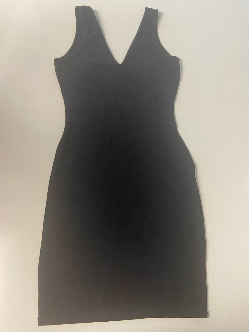 Wild Fable Black Sleeveless V-Neck Bodycon Mini Dress gently worn size S (YA)